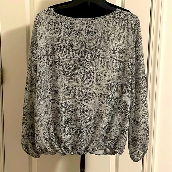 Vince Camuto Black Print Blouse Size Large - Picture 2 of 7